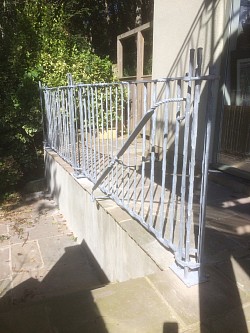 Hot forged and galvanized railing with handrail for steps - Salcombe, Devon